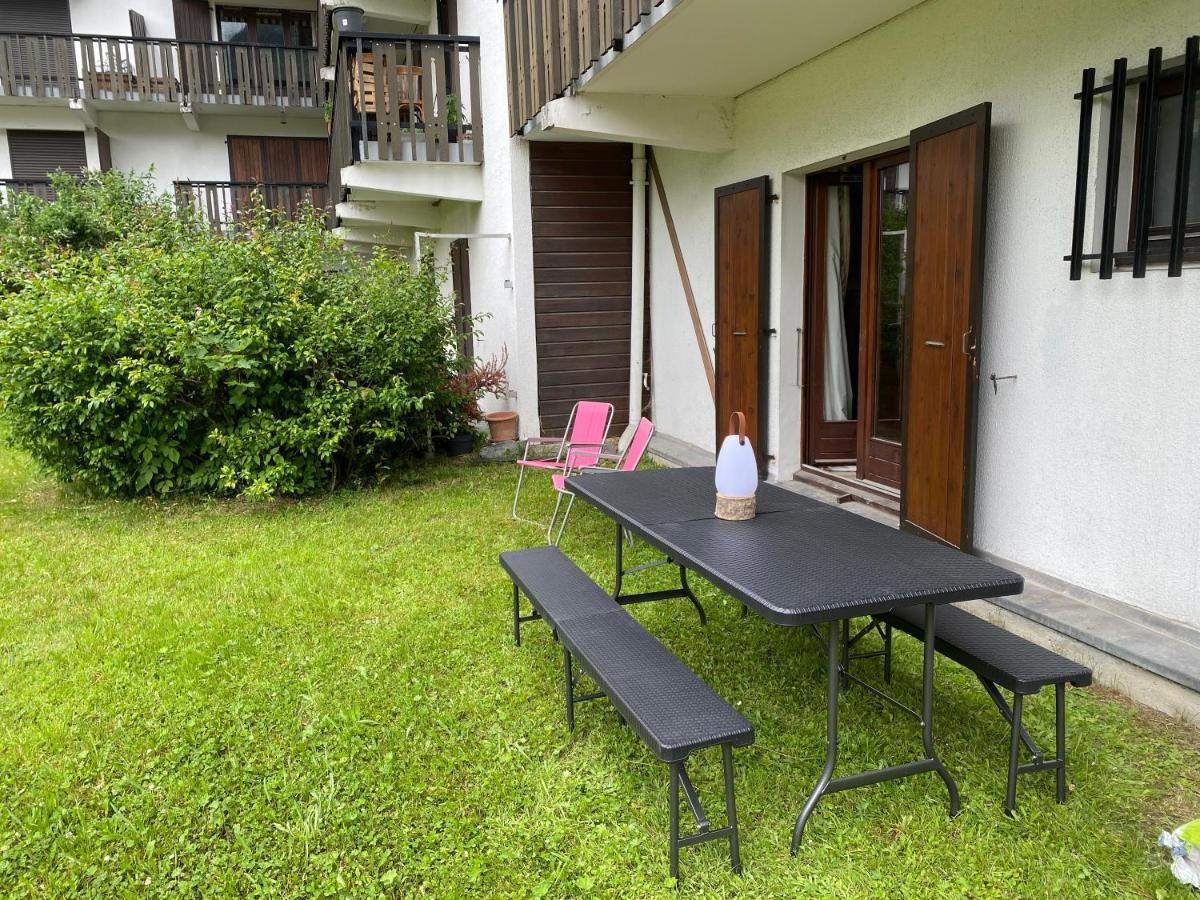 Appartement Style Chalet Avec Grande Terrasse Et Parking Prive Chamonix Exterior foto